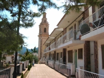 Alquiler Apartamentos Ayódar: Fachada Ctra. Fuentes